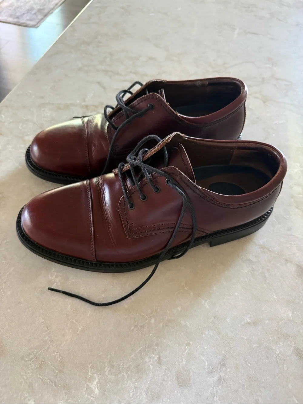 Men's Leather Dockers Dress Shoes Chestnut Brown size 11